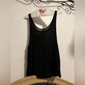 Black cropped tank